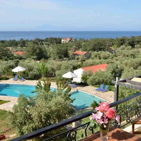 Moonbeam Aparthotel Potos