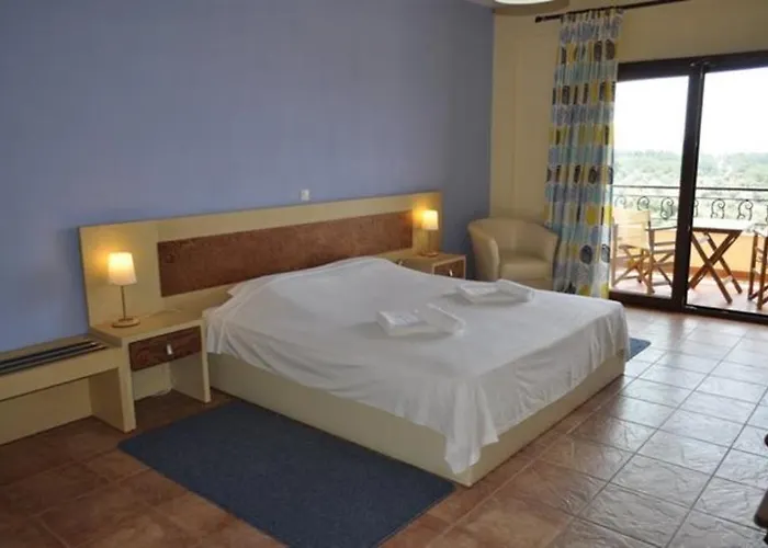 Ξενοδοχείο με διαμερίσματα 'στη γειτονιά του φεγγαριού' 3*