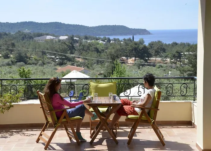 Ξενοδοχείο με διαμερίσματα 'στη γειτονιά του φεγγαριού' 3*